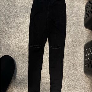 American Eagle Outfitters Women's Distressed Black Skinny Jeans